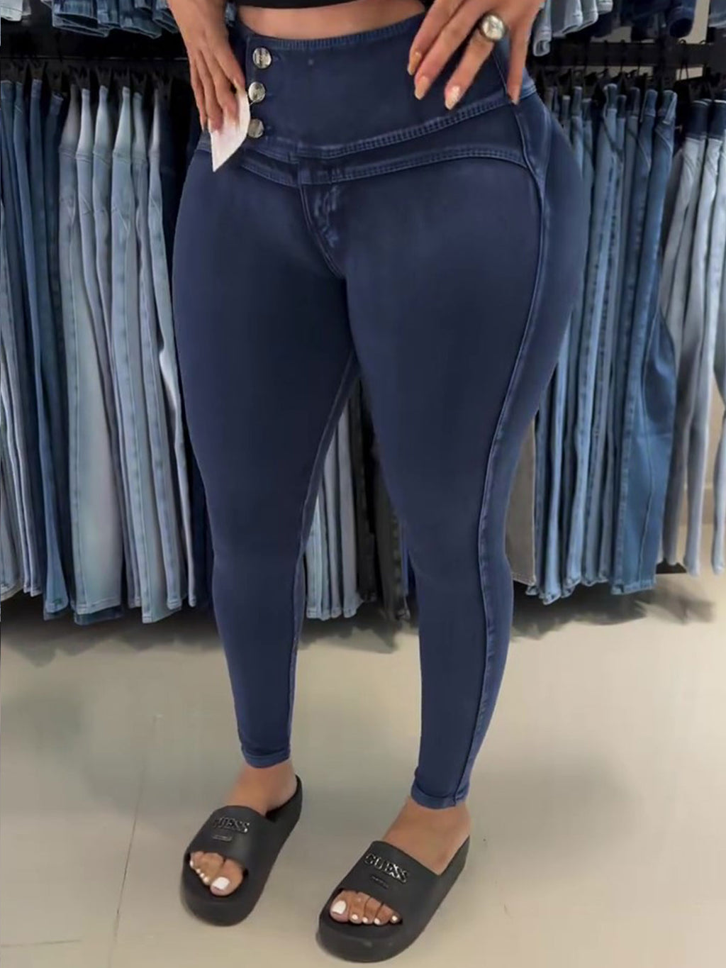 Jeans Colombianos Ajustados Shapshe® de Cintura Alta con Botones Laterales y Levantacola