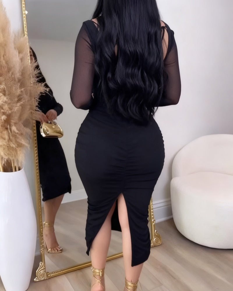 Vestido Midi Ajustado con Mangas de Malla con Recortes y Fruncidos Glamuroso