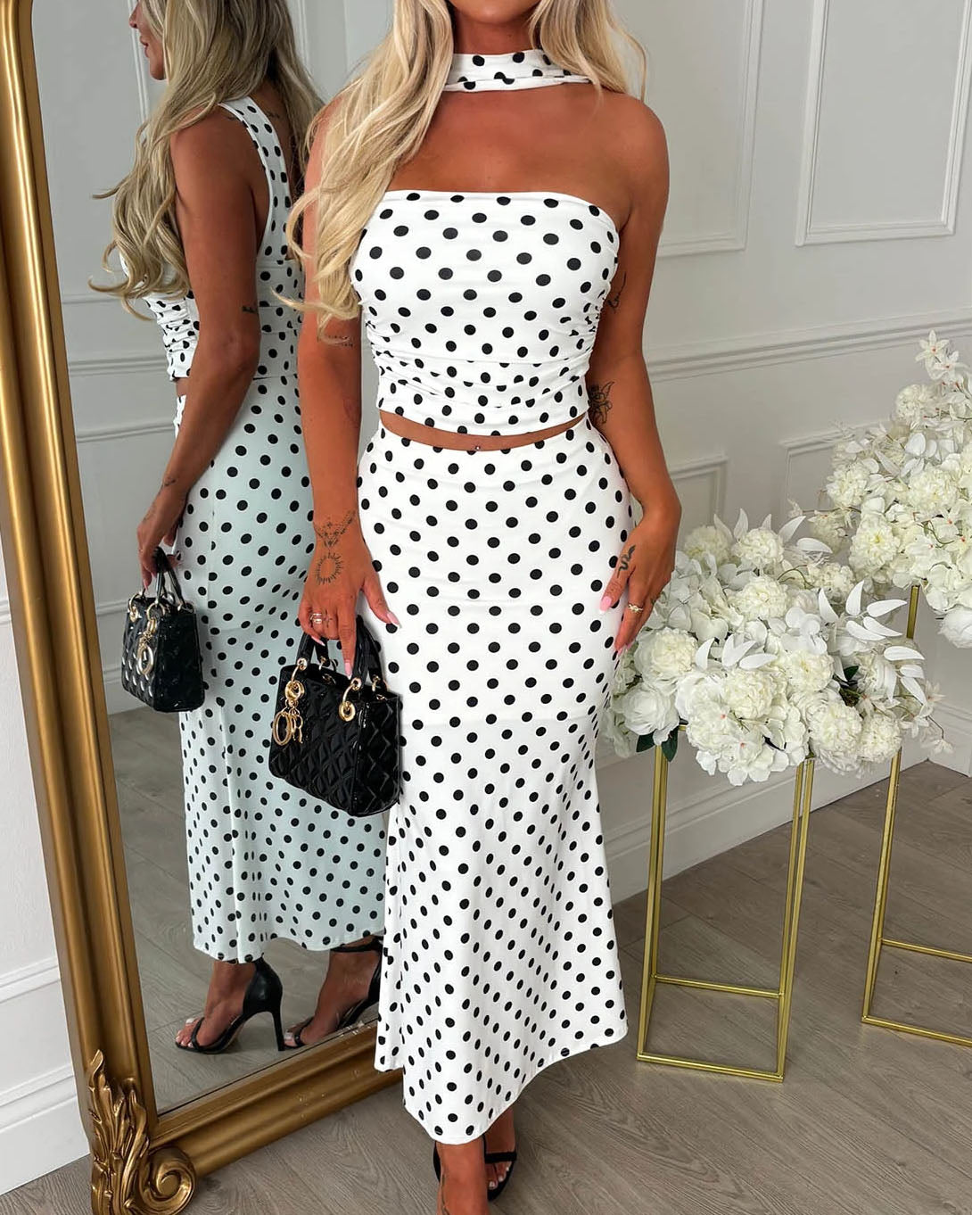 Conjunto de Vestido Ajustado con Lunares