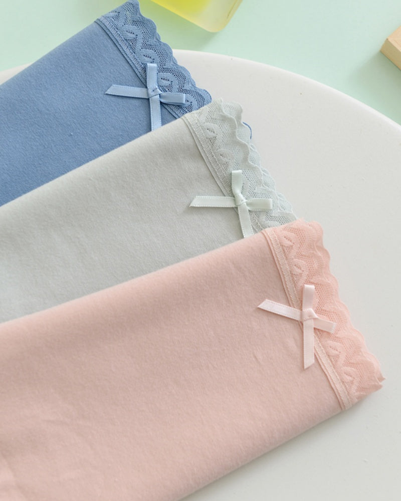 Panties cómodos de algodón transpirable con cintura alta y detalle de encaje