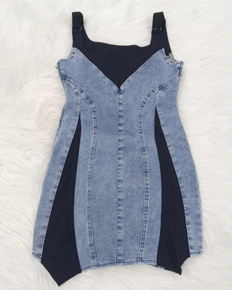 Vestido Mini Denim Bodycon con Tirantes de Color Contraste Shapshe®