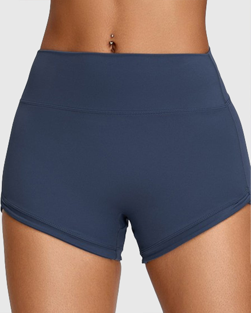 Shorts deportivos de yoga sin costuras que realzan las caderas