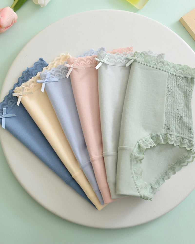 Panties cómodos de algodón transpirable con cintura alta y detalle de encaje