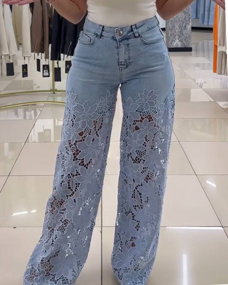 Jeans de mezclilla con recortes florales y encaje Shapshe® de pierna ancha para mujer